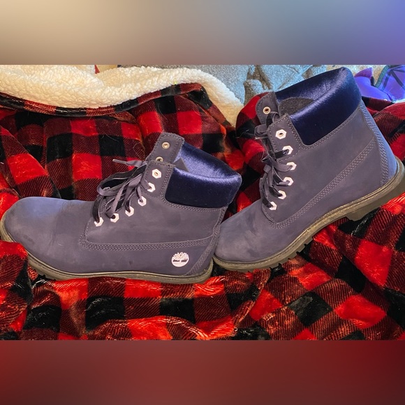 Timberlands - Picture 3 of 5